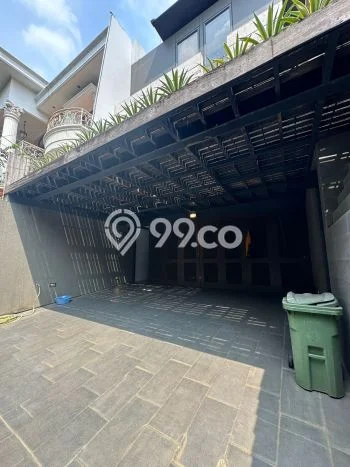Rumah Elit Modern Tanpa Renovasi di Panglima Polim Jakarta Selatan Rumah Elit Modern Tanpa Renovasi di Panglima Polim Jakarta Selatan