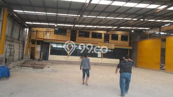 Unit Gudang Dijual di Cipondoh Tangerang 2750m2 Unit Gudang Dijual di Cipondoh Tangerang 2750m2