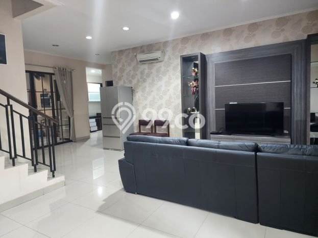 Sewa Rumah Murah di Green Lake City Jakarta Barat Punya 4 Kamar Tidur Sewa Rumah Murah di Green Lake City Jakarta Barat Punya 4 Kamar Tidur