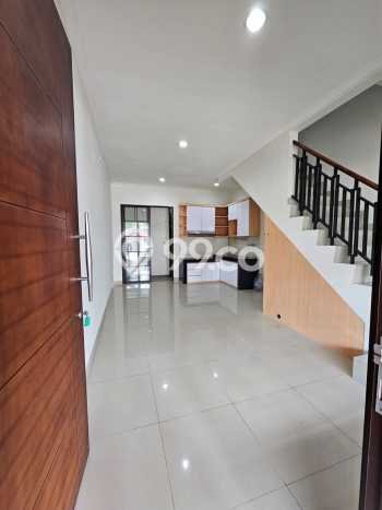 Rumah 2 KT 2 KM di Area Green Lake City, Jakarta Barat Rumah 2 KT 2 KM di Area Green Lake City, Jakarta Barat