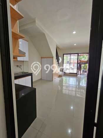 Rumah 2 KT 2 KM di Area Green Lake City, Jakarta Barat Rumah 2 KT 2 KM di Area Green Lake City, Jakarta Barat