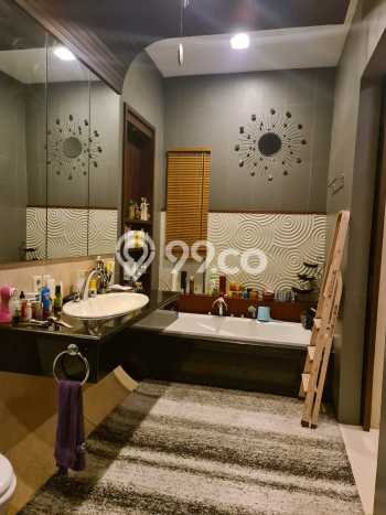 Ready to Use! Luxury House LT 288m2 Desain Modern di Bandengan Ready to Use! Luxury House LT 288m2 Desain Modern di Bandengan