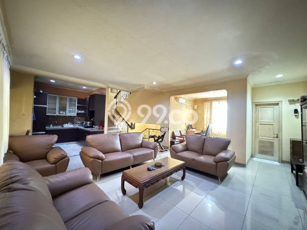 Rumah di Pantai Indah Kapuk, 3 KM, Akses Rumah Sakit, Luas 225m² LB 400m² Rumah di Pantai Indah Kapuk, 3 KM, Akses Rumah Sakit, Luas 225m² LB 400m²