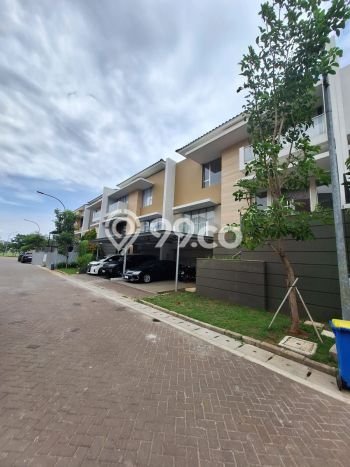 Hunian Elit LB 400m2 Siap Huni Desain Elegan di Pantai Indah Kapuk, Jakarta Utara Hunian Elit LB 400m2 Siap Huni Desain Elegan di Pantai Indah Kapuk, Jakarta Utara