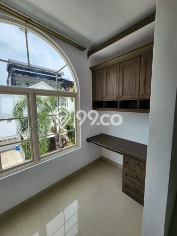 Rumah Elit LB 350m2 Siap Pakai Desain Elegan di Pantai Indah Kapuk, Jakarta Utara Rumah Elit LB 350m2 Siap Pakai Desain Elegan di Pantai Indah Kapuk, Jakarta Utara