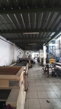 Unit Gudang Dijual di Jakarta Utara LT 1080m2 & LB 2000m2 Unit Gudang Dijual di Jakarta Utara LT 1080m2 & LB 2000m2