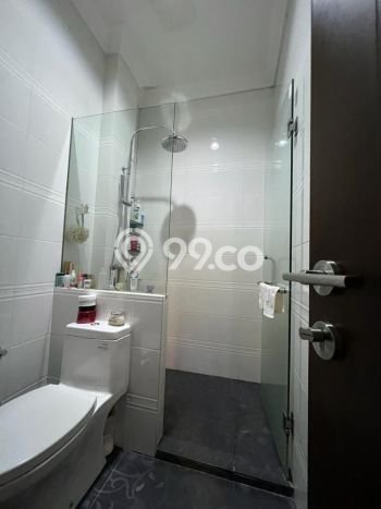 Rumah Elit Modern Siap Huni di Taman Grisenda Jakarta Utara Rumah Elit Modern Siap Huni di Taman Grisenda Jakarta Utara