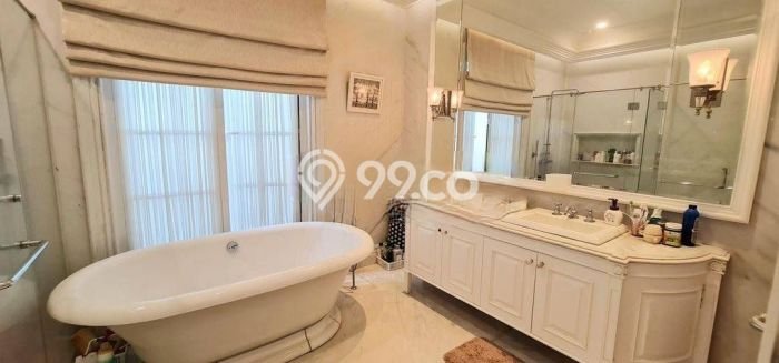 Rumah Elit Modern Tanpa Renovasi di Pantai Indah Kapuk Jakarta Utara Rumah Elit Modern Tanpa Renovasi di Pantai Indah Kapuk Jakarta Utara