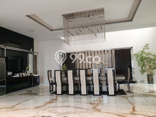 Rumah Luxury Modern Tanpa Renovasi di Pantai Indah Kapuk Jakarta Utara Rumah Luxury Modern Tanpa Renovasi di Pantai Indah Kapuk Jakarta Utara