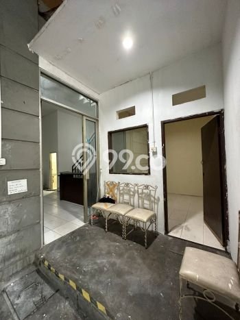 Gudang Disewa di Jakarta Utara dengan LB 1000m2 Area Komersial Ramai Gudang Disewa di Jakarta Utara dengan LB 1000m2 Area Komersial Ramai