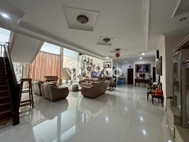 Hunian Mewah LB 810m2 Siap Huni Desain Elegan di Pluit, Jakarta Utara Hunian Mewah LB 810m2 Siap Huni Desain Elegan di Pluit, Jakarta Utara