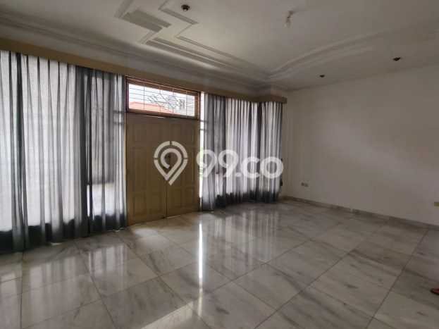 Rumah Elit LB 500m2 Siap Pakai Desain Elegan di Pluit, Jakarta Utara Rumah Elit LB 500m2 Siap Pakai Desain Elegan di Pluit, Jakarta Utara