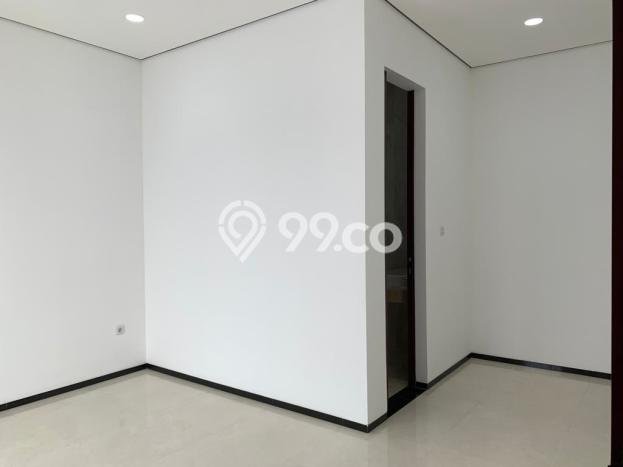 Hunian Mewah LB 200m2 Siap Huni Desain Elegan di Pluit, Jakarta Utara Hunian Mewah LB 200m2 Siap Huni Desain Elegan di Pluit, Jakarta Utara