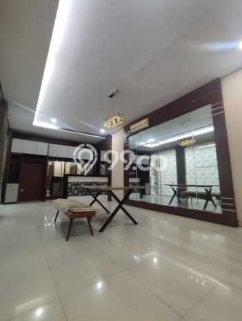 BEST LOCATION! Rumah di Pantai Indah Kapuk, Akses ke Stasiun, 5 KM, LT 200m² LB 400m² BEST LOCATION! Rumah di Pantai Indah Kapuk, Akses ke Stasiun, 5 KM, LT 200m² LB 400m²