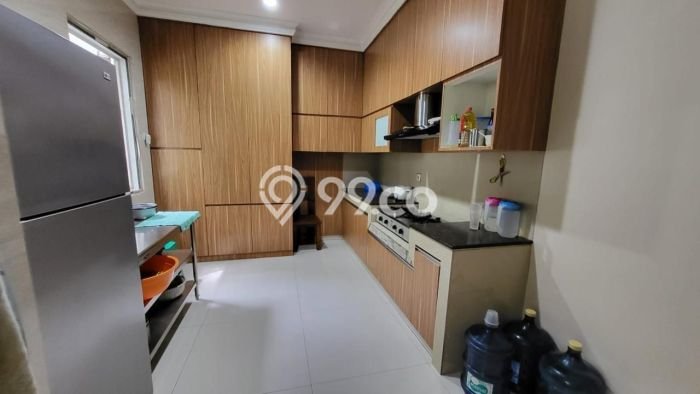 Hunian Modern Disewakan di Pantai Indah Kapuk Jakarta Utara 4 KT & 4 KM Hunian Modern Disewakan di Pantai Indah Kapuk Jakarta Utara 4 KT & 4 KM