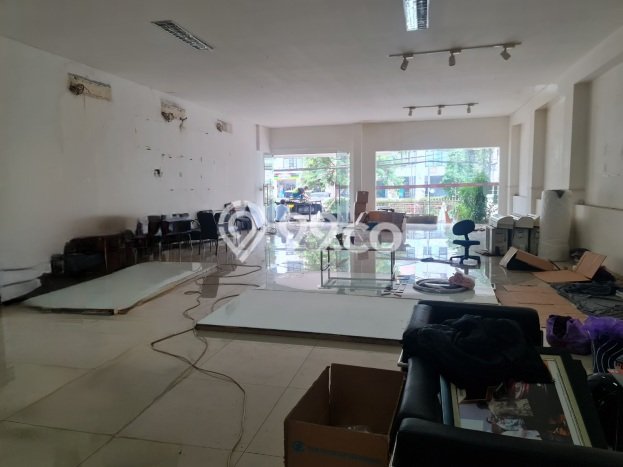 Ruko Disewakan Kawasan , Luas 750m2m², Lokasi Strategis, Siap Usaha Ruko Disewakan Kawasan , Luas 750m2m², Lokasi Strategis, Siap Usaha