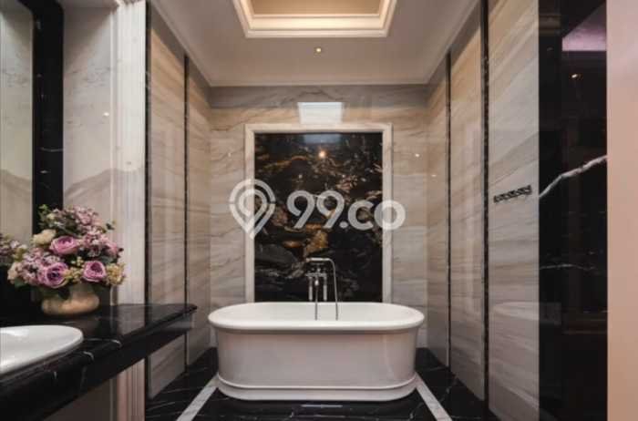 Ready to Use! Premium House LT 720m2 Desain Elegan di Ancol Ready to Use! Premium House LT 720m2 Desain Elegan di Ancol