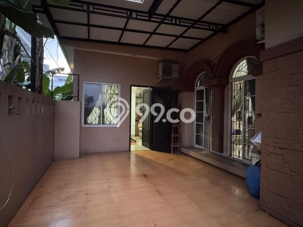 Rumah Elit Modern Siap Huni di Pantai Indah Kapuk Jakarta Utara Rumah Elit Modern Siap Huni di Pantai Indah Kapuk Jakarta Utara