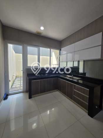 Hunian Mewah Siap Huni LT 153m2 di Penjaringan, Jakarta Utara Hunian Mewah Siap Huni LT 153m2 di Penjaringan, Jakarta Utara