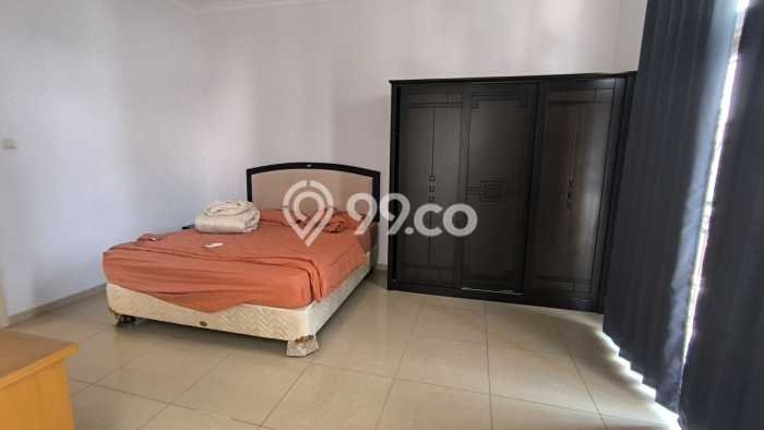 Disewakan! Rumah 4 Kamar Tidur &
3 Kamar Mandi di Pantai Indah Kapuk, Jakarta Utara Disewakan! Rumah 4 Kamar Tidur &
3 Kamar Mandi di Pantai Indah Kapuk, Jakarta Utara