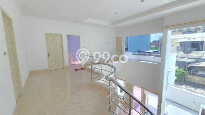 Jarang Ada! Rumah Sewa 3 Kamar Nyaman Siap Huni Pluit Jarang Ada! Rumah Sewa 3 Kamar Nyaman Siap Huni Pluit