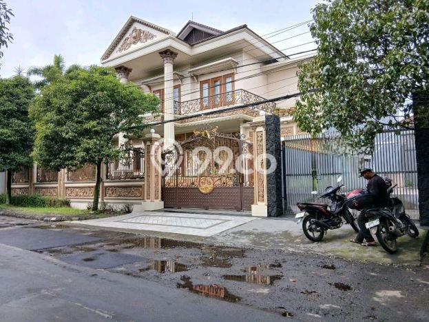 Siap Huni Hunian Elit 4 Kamar di Batununggal Dekat ke Mana Saja Siap Huni Hunian Elit 4 Kamar di Batununggal Dekat ke Mana Saja