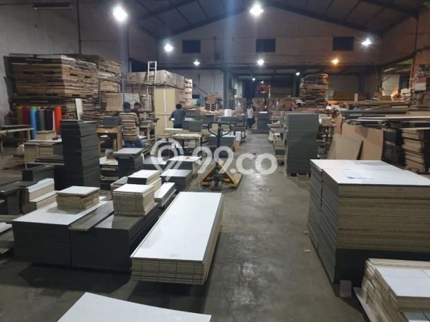 LOKASI TERBAIK! Gudang di , Luas 9000m2m², Jalan Utama LOKASI TERBAIK! Gudang di , Luas 9000m2m², Jalan Utama