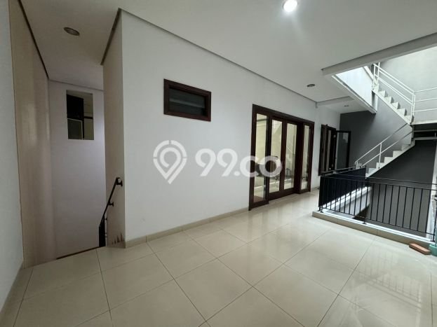 Hunian Mewah Dijual LT 200m2 di Penjaringan, Jakarta Utara Hunian Mewah Dijual LT 200m2 di Penjaringan, Jakarta Utara