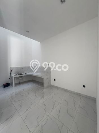 Ready to Use! Luxury House LT 90m2 Desain Elegan di Muara Karang Ready to Use! Luxury House LT 90m2 Desain Elegan di Muara Karang