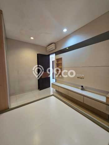 Hunian Mewah Siap Huni LT 153m2 di Penjaringan, Jakarta Utara Hunian Mewah Siap Huni LT 153m2 di Penjaringan, Jakarta Utara