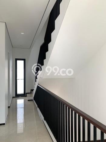 Hunian Mewah LB 200m2 Siap Huni Desain Elegan di Pluit, Jakarta Utara Hunian Mewah LB 200m2 Siap Huni Desain Elegan di Pluit, Jakarta Utara