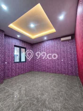 Disewakan Rumah Murah di Pluit Jakarta Utara Punya 6 Kamar Tidur Disewakan Rumah Murah di Pluit Jakarta Utara Punya 6 Kamar Tidur