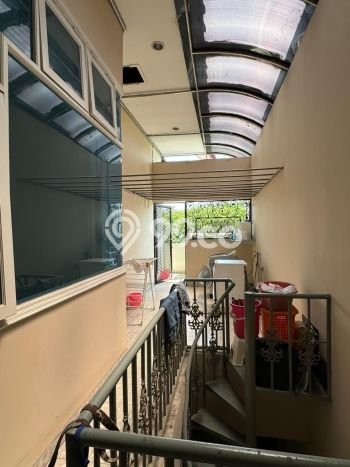 Rumah Mewah LB 350m2 Siap Huni Desain Elegan di Pantai Mutiara, Jakarta Utara Rumah Mewah LB 350m2 Siap Huni Desain Elegan di Pantai Mutiara, Jakarta Utara