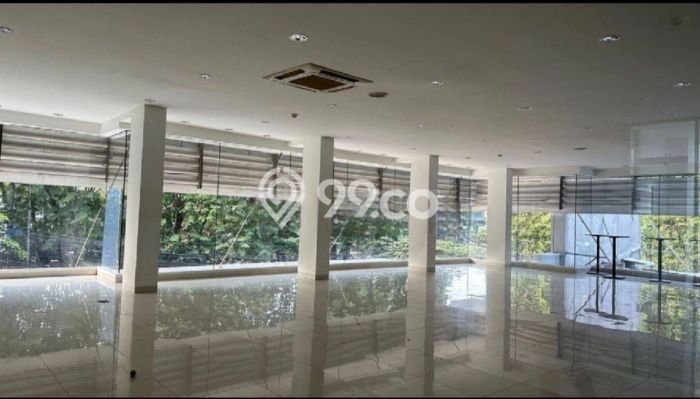 Disewakan Kantor komersial di Sunter luas bangunan 1884m2 Disewakan Kantor komersial di Sunter luas bangunan 1884m2