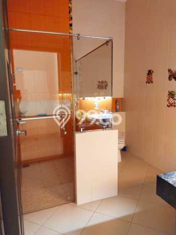 Siap Huni Rumah Minimalis & Modern LB 555m2 di Pantai Indah Kapuk Siap Huni Rumah Minimalis & Modern LB 555m2 di Pantai Indah Kapuk