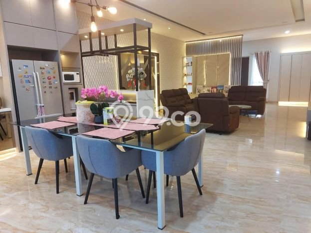 Hunian Mewah LB 400m2 Siap Pakai Desain Elegan di Pantai Indah Kapuk, Jakarta Utara Hunian Mewah LB 400m2 Siap Pakai Desain Elegan di Pantai Indah Kapuk, Jakarta Utara