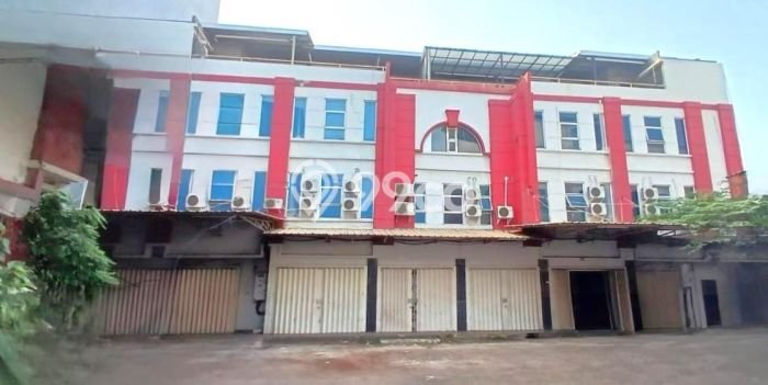 Unit Kantor disewakan di Teluk Gong Jakarta Utara dengan LT 1100m2 / LB 3000m2 Unit Kantor disewakan di Teluk Gong Jakarta Utara dengan LT 1100m2 / LB 3000m2