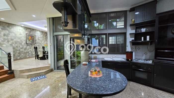 Rumah Disewakan Jakarta Utara LT 251m2 LB 350m2 Area Pantai Mutiara Rumah Disewakan Jakarta Utara LT 251m2 LB 350m2 Area Pantai Mutiara