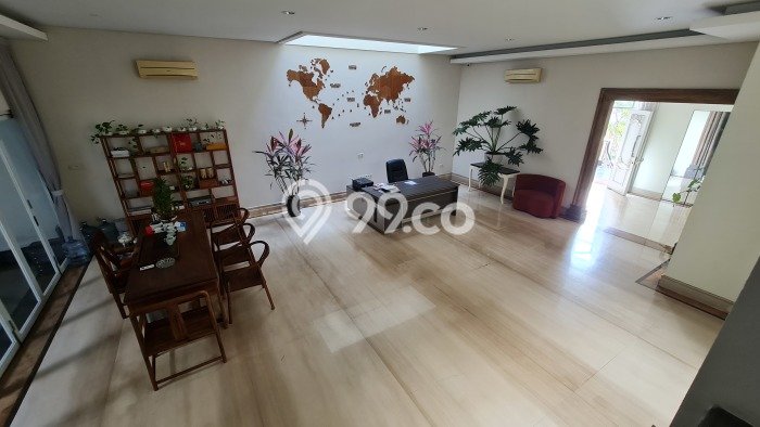 Disewakan! Rumah 4 Kamar Tidur &
5 Kamar Mandi di Pantai Indah Kapuk, Jakarta Utara Disewakan! Rumah 4 Kamar Tidur &
5 Kamar Mandi di Pantai Indah Kapuk, Jakarta Utara