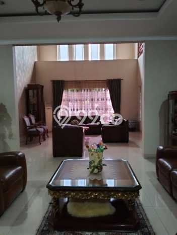 Ready to Use! Luxury House LT 565m2 Desain Modern di Kayu Putih Ready to Use! Luxury House LT 565m2 Desain Modern di Kayu Putih