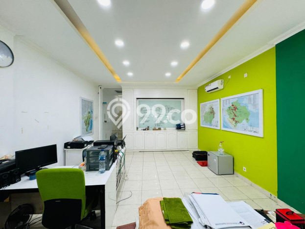 Area Ramai! Ruko Dijual di Tebet untuk Bisnis Luas Bangunan 238m2 Area Ramai! Ruko Dijual di Tebet untuk Bisnis Luas Bangunan 238m2