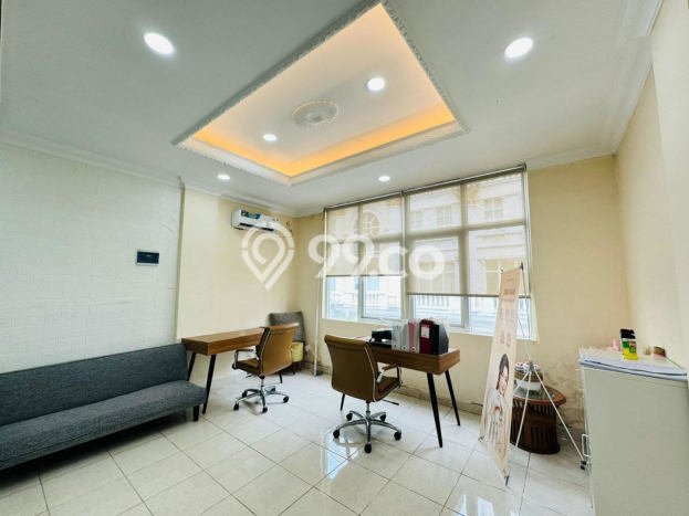Area Ramai! Ruko Dijual di Tebet untuk Bisnis Luas Bangunan 238m2 Area Ramai! Ruko Dijual di Tebet untuk Bisnis Luas Bangunan 238m2
