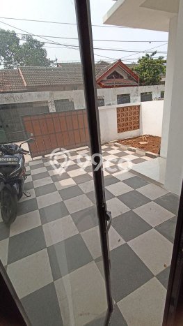 Jual Rumah Eksklusif 4 KT di Jatiwaringin, Bekasi Jual Rumah Eksklusif 4 KT di Jatiwaringin, Bekasi