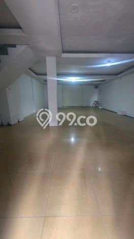 Ruko Dijual di Bandung LT 113m2 & LB 300m2 Lokasi Terbaik! Ruko Dijual di Bandung LT 113m2 & LB 300m2 Lokasi Terbaik!