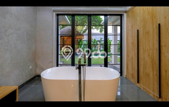 Rumah Elit Modern Tanpa Renovasi di Canggu Badung Rumah Elit Modern Tanpa Renovasi di Canggu Badung