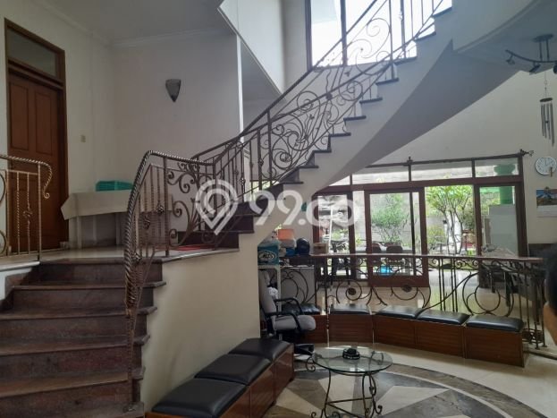 Ready to Use! Premium House LT 372m2 Desain Elegan di Moch Toha Ready to Use! Premium House LT 372m2 Desain Elegan di Moch Toha