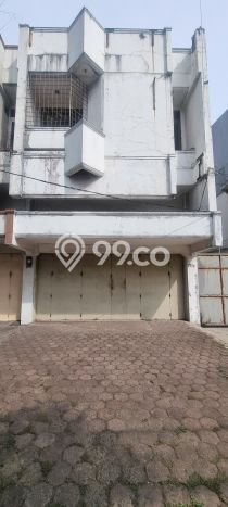 Ruko untuk Disewa di Pusat Bandung Luas Bangunan 210m2 Ruko untuk Disewa di Pusat Bandung Luas Bangunan 210m2