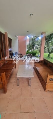 Hunian Elit LB 600m2 Siap Huni Desain Elegan di Sariwangi, Bandung Hunian Elit LB 600m2 Siap Huni Desain Elegan di Sariwangi, Bandung