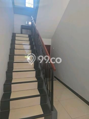 Lokasi strategis! Rumah siap huni dikontrakkan di Padalarang LB 275m2 Lokasi strategis! Rumah siap huni dikontrakkan di Padalarang LB 275m2