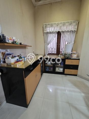 Disewakan! Rumah 5 Kamar Tidur &
3 Kamar Mandi di Pasteur, Bandung Disewakan! Rumah 5 Kamar Tidur &
3 Kamar Mandi di Pasteur, Bandung